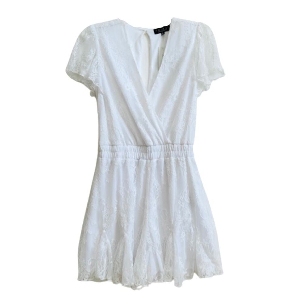 Trixxi Romper White Lace V-Neck Short Sleeve Lined Romper Size Small NEW